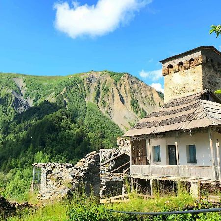 Panorama guesthouse Mata C. Adishi Exterior foto