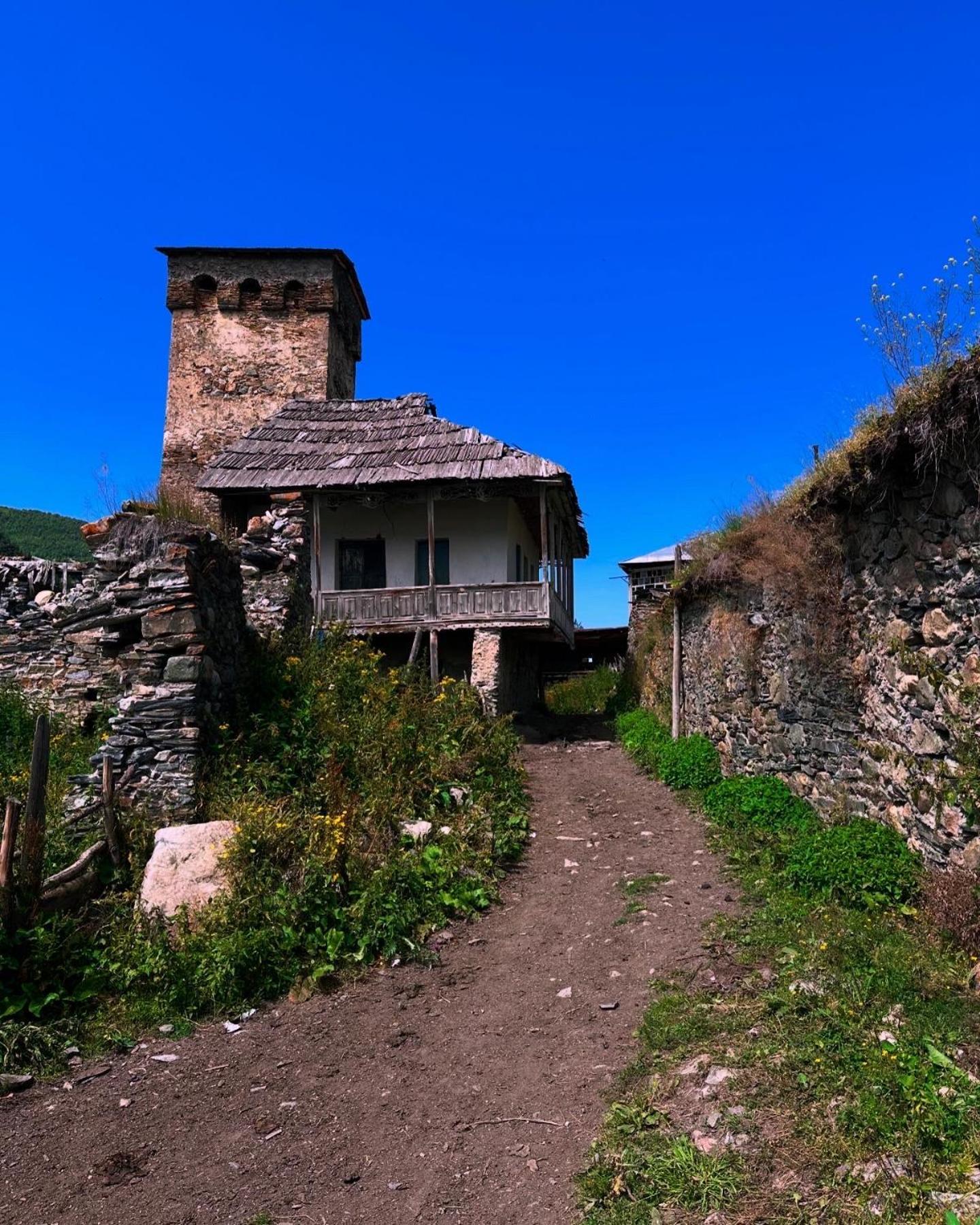 Panorama guesthouse Mata C. Adishi Exterior foto