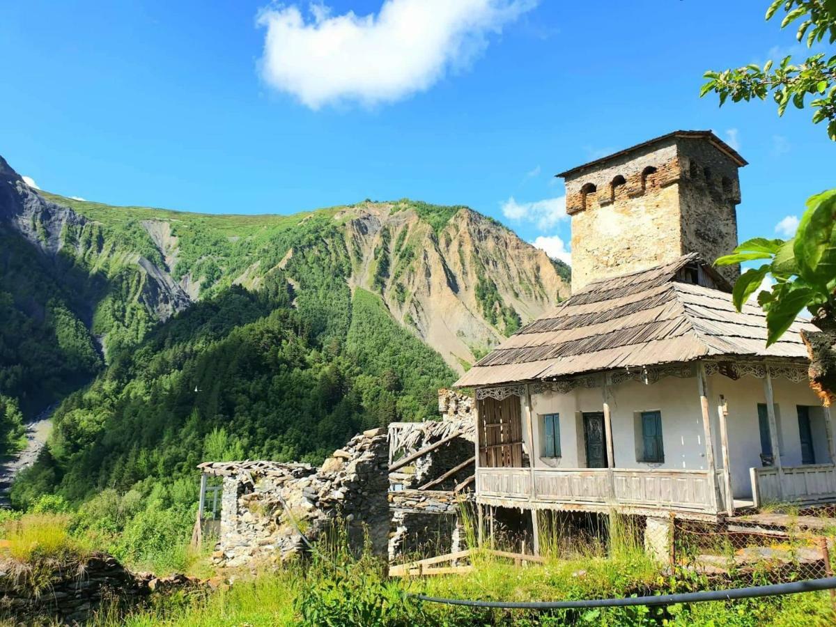 Panorama guesthouse Mata C. Adishi Exterior foto